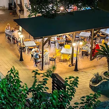 Achousa (adults Only) Фалираки