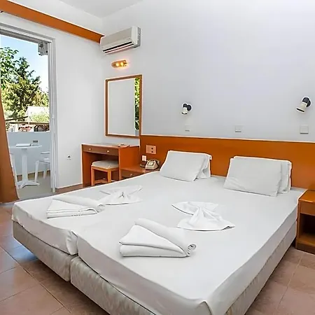 Achousa (adults Only)
