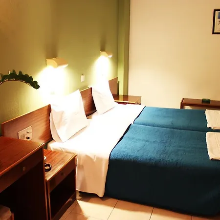 アパートホテル Achousa (adults Only) ファリラキ