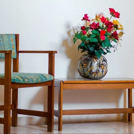 アパートホテル Achousa (adults Only) 3*