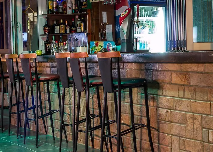 Achousa (adults Only)