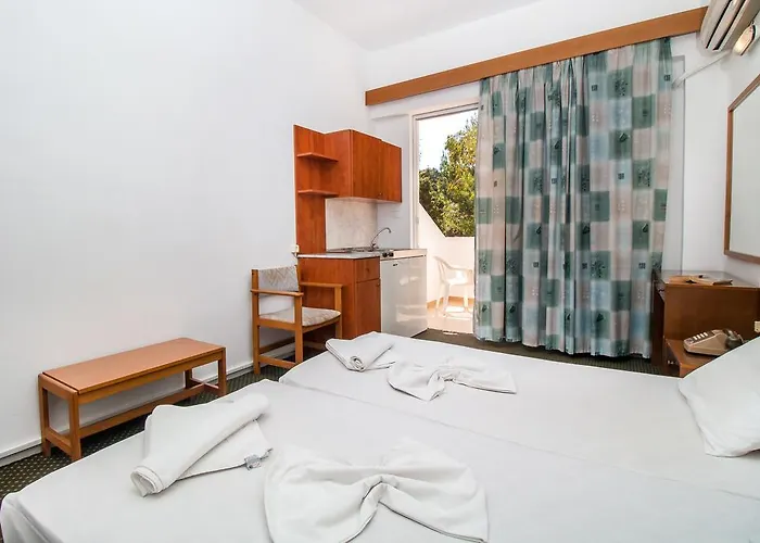 Achousa (adults Only) 3*