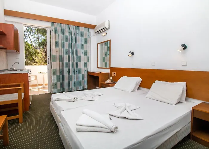 Achousa (adults Only) Hotel apartamentowy Faliraki