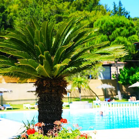 מלון דירות Achousa (adults Only) 3*