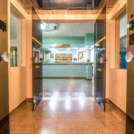 Achousa (adults Only) 3* פליראקי